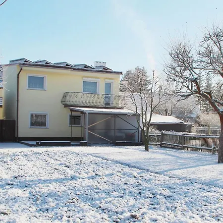 Dom Pod Gorami شقة Mirsk